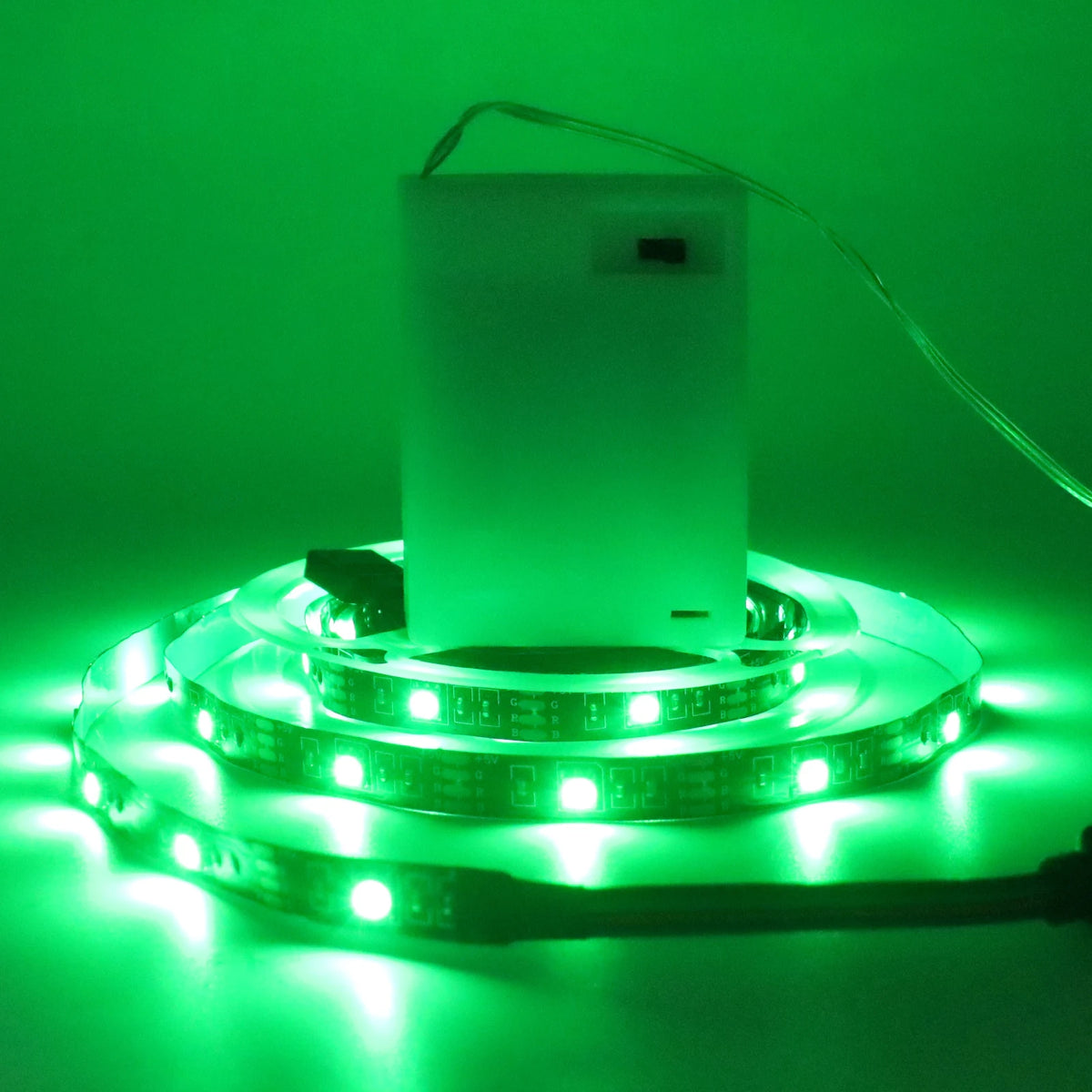 Tiras de luces LED RGB premium con alimentación por batería